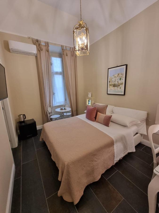 Ex Voto Guest House Napoli Esterno foto